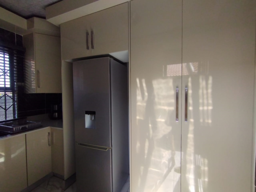 4 Bedroom Property for Sale in Tlhabane West North West